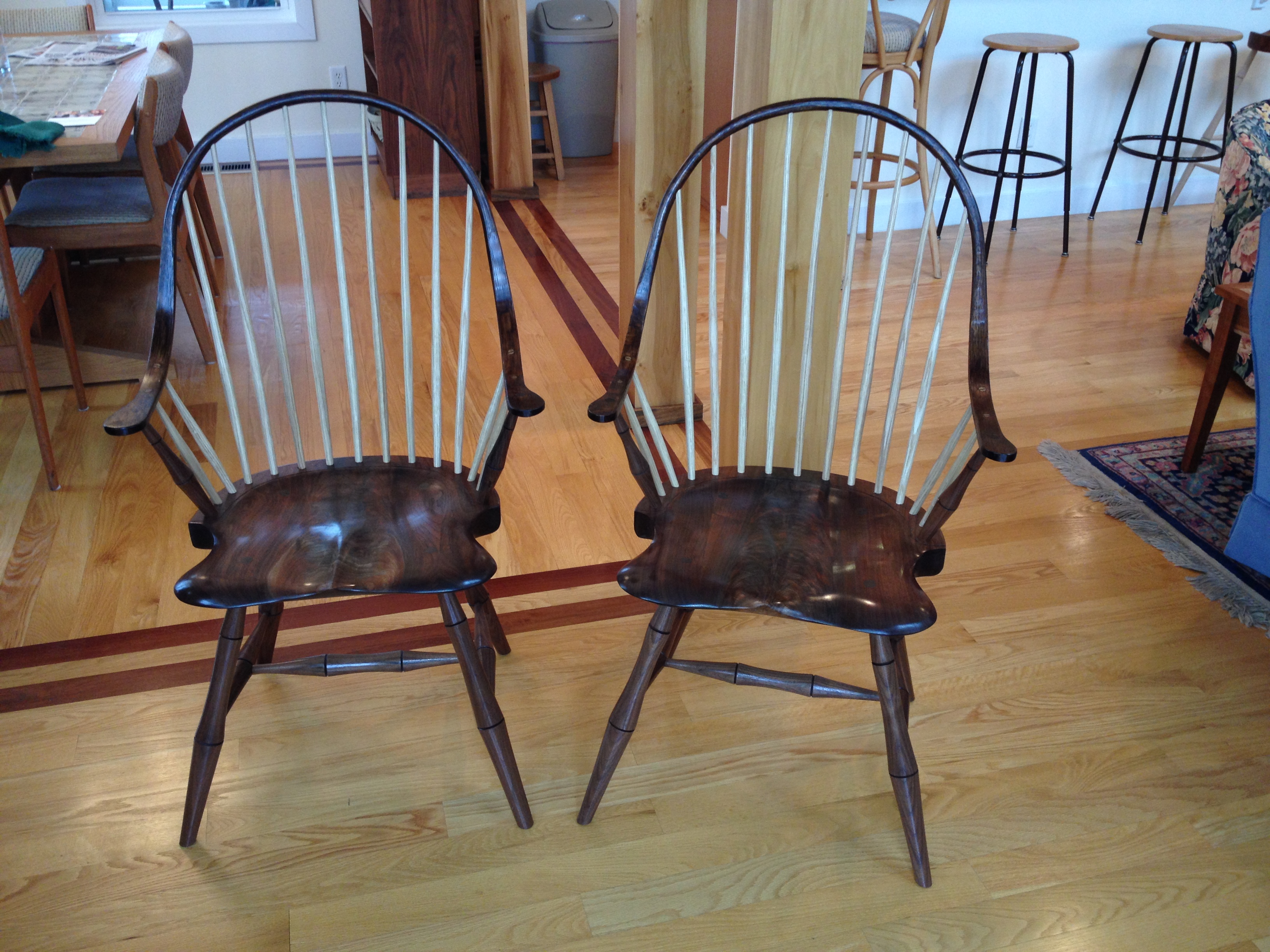 Continuous Arm Chairs